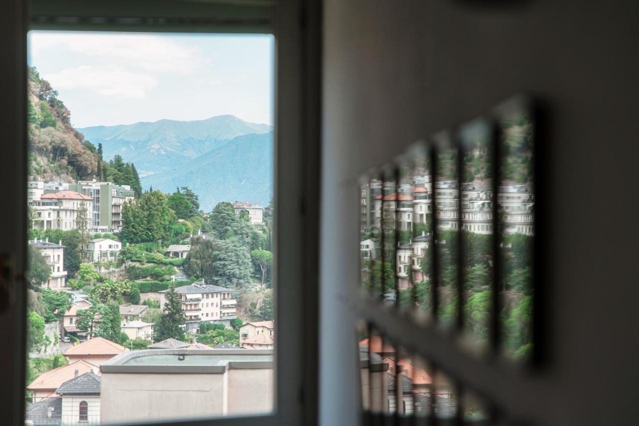 I D'A Charming Penthouse - Lake View- Como- House-130 Mt-2 Double Bedrooms And 2 Double Bathrooms A Spacious Living Room-Full Equipped Kitchen-Private Garden And Terrace-Private Covered Parking Exterior photo